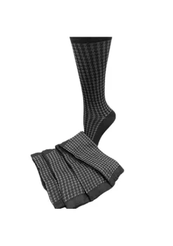 Sierra Socks Women's Snowflake Pattern Soft Acrylic Crew Socks -OnDisplay store Belk 1161